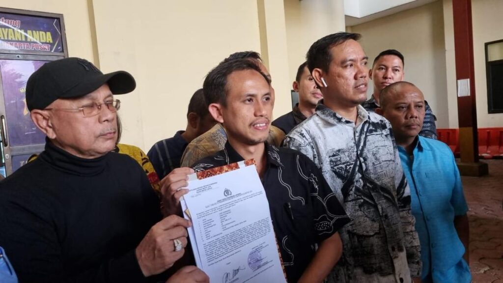 Relawan Laporkan Roy Suryo ke Polisi soal Tuduhan Ijazah Palsu Jokowi